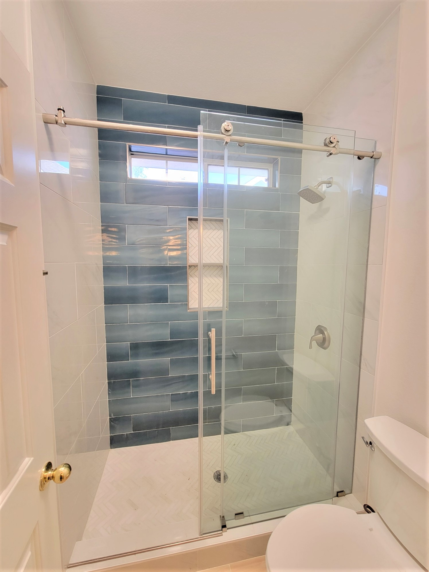 Allen TX - Nick Guest Bathroom