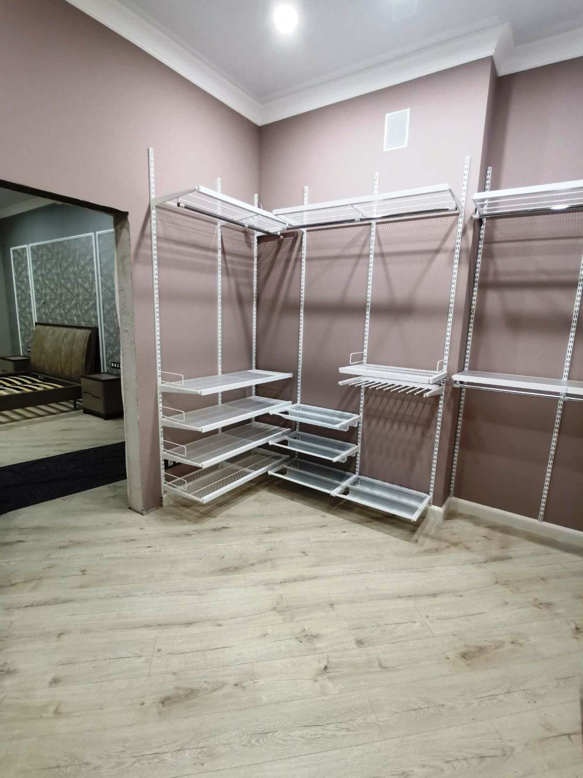 Гардеробная в частном доме