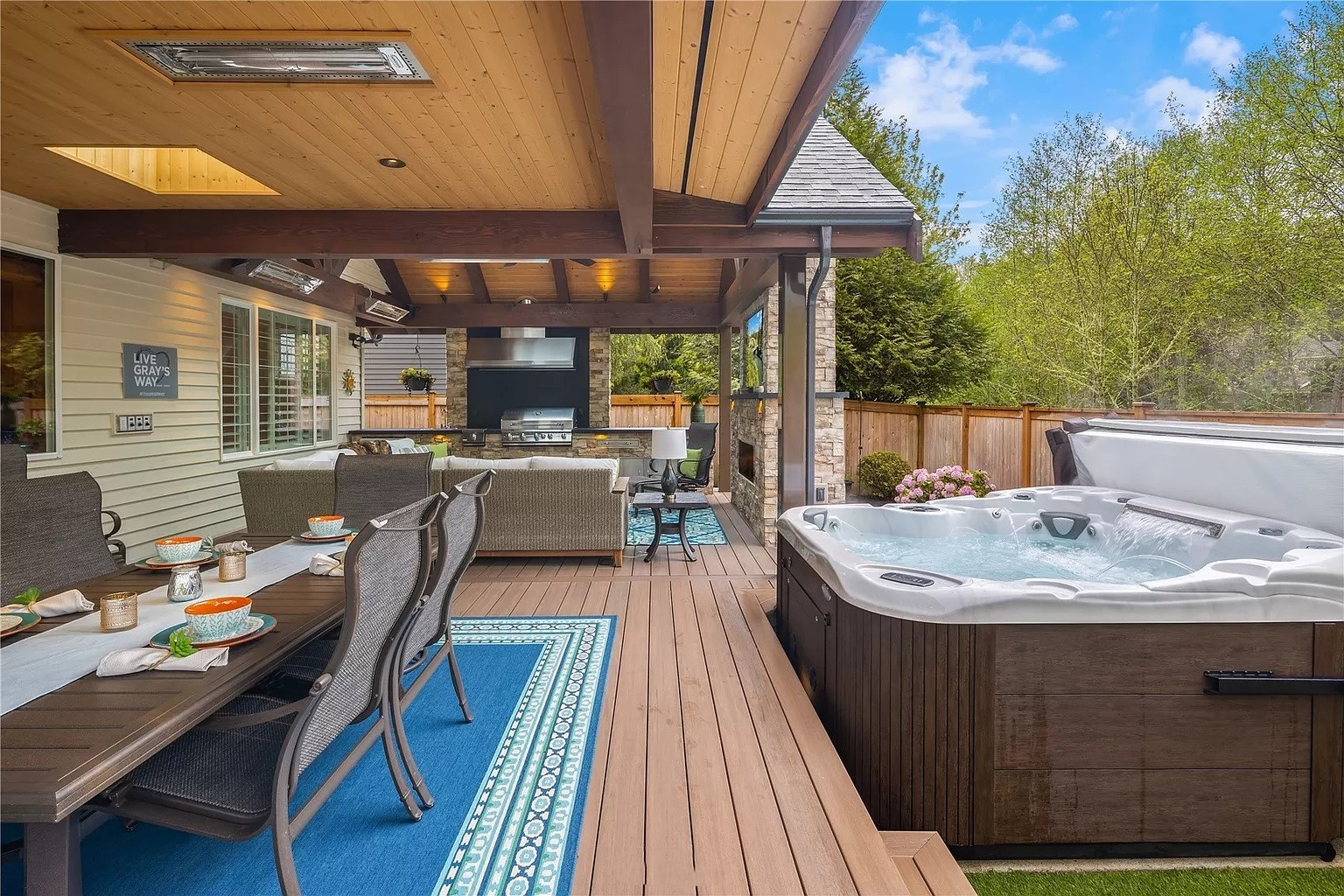 Sammamish Vaulted Outdoor Living