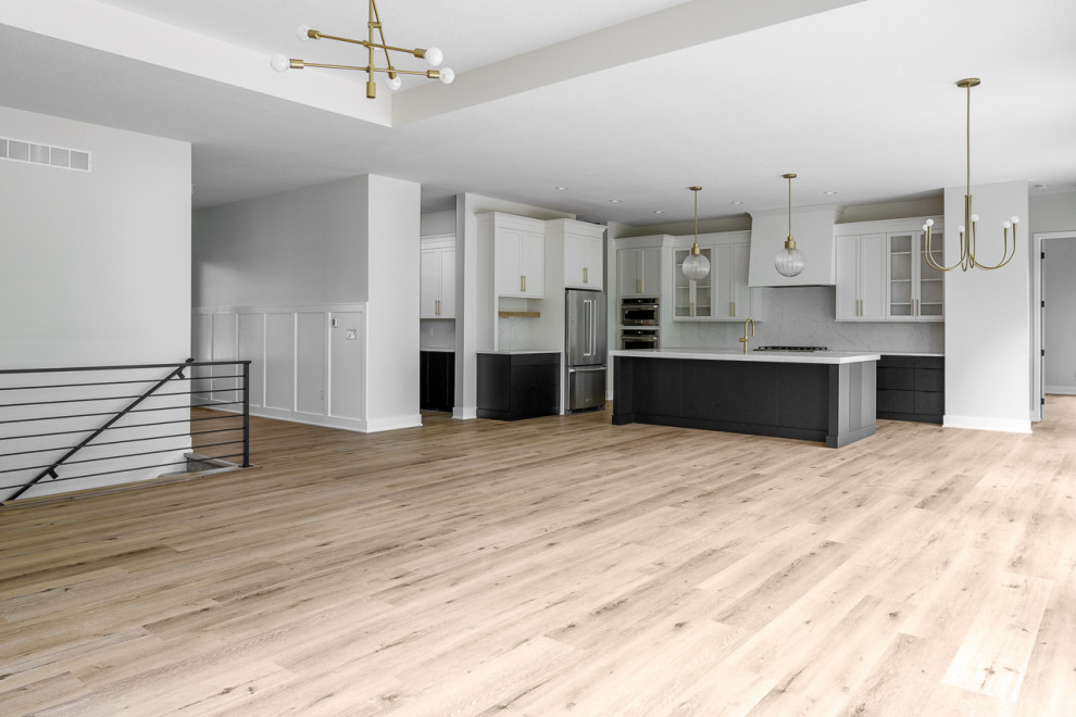 Home design - transitional home design idea