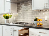 Modern Kitchen by TBS Construction Inc.
