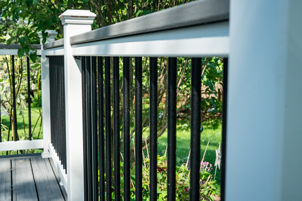 Oakton Composite Deck