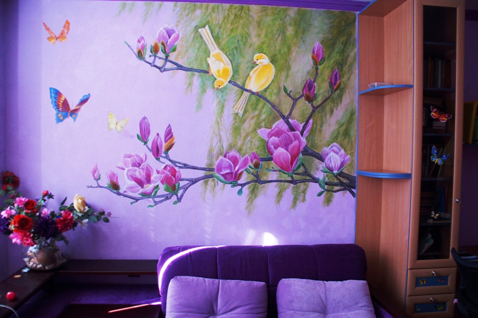 Роспись гостиной комнаты «Весна»