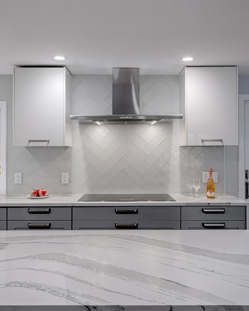 Kitchen - kitchen idea in Boston