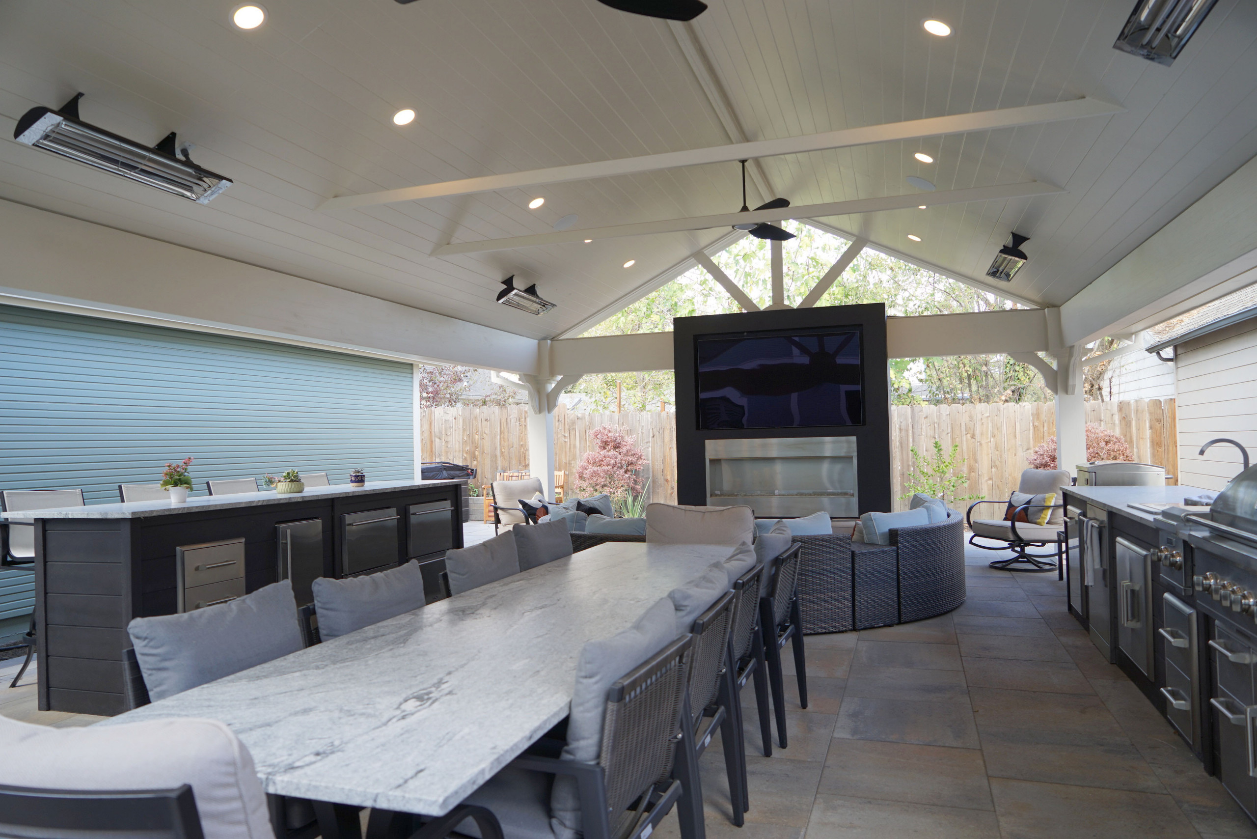 Outdoor Dining Area Design