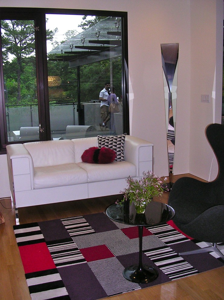 Minimalist home design photo in Atlanta