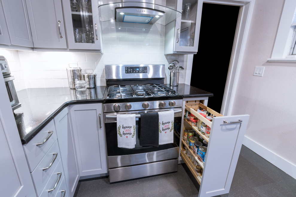 Clinton Kitchen