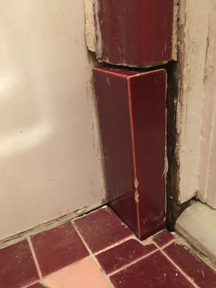 Thinset mortar or mastic to repair this tile? 3 points of contact