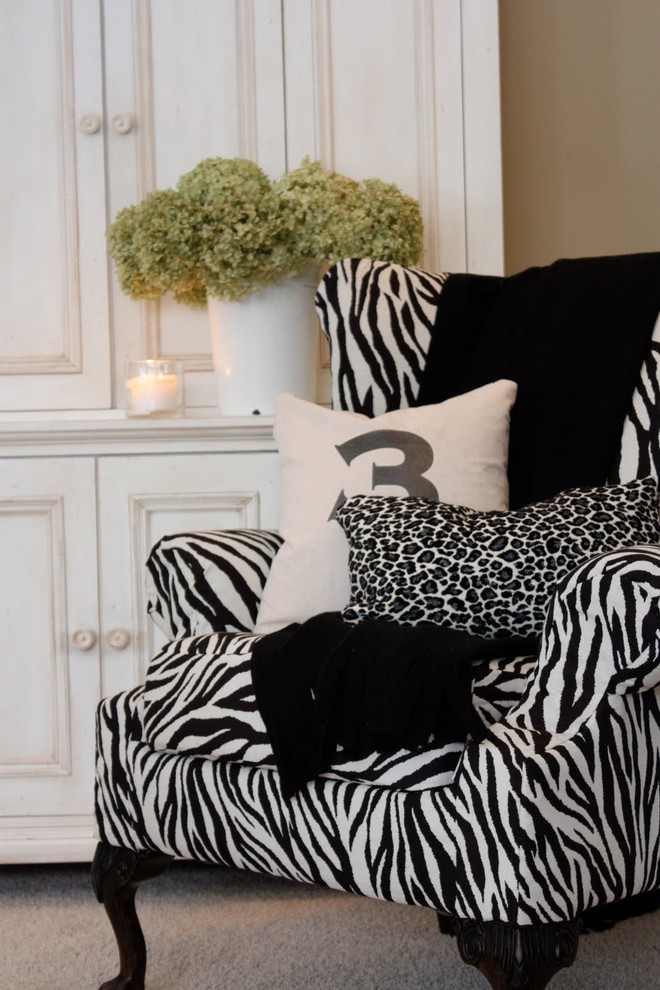 Home design - traditional home design idea in Detroit