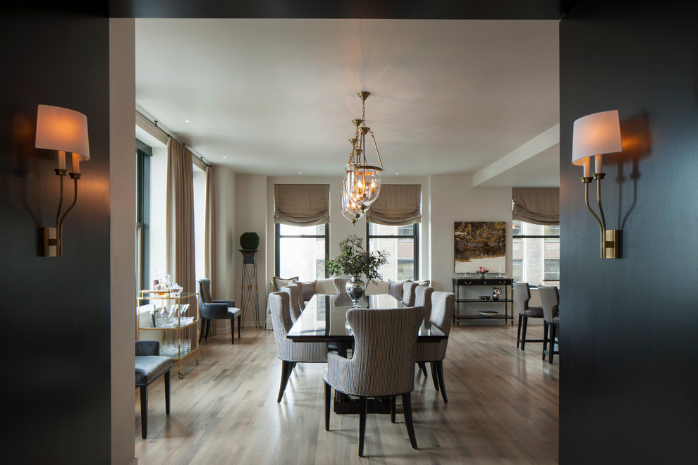 Design ideas for a transitional dining room in Chicago.