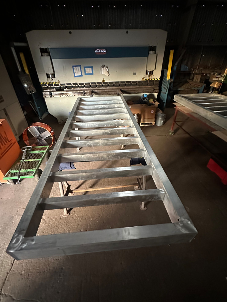 Lahaina Cannery Mall - Trellis Weld, Fabrication, and Installation