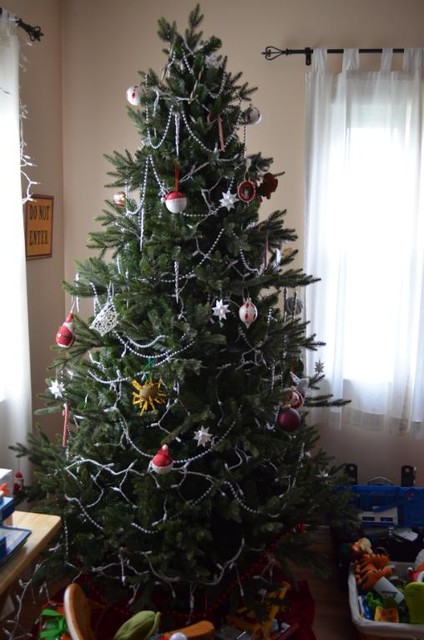 saratoga spruce artificial christmas tree saratoga spruce artificial christmas tree