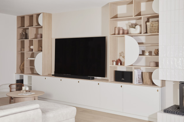 La Butte : une maison naturelle & intemporelle modern-living-room