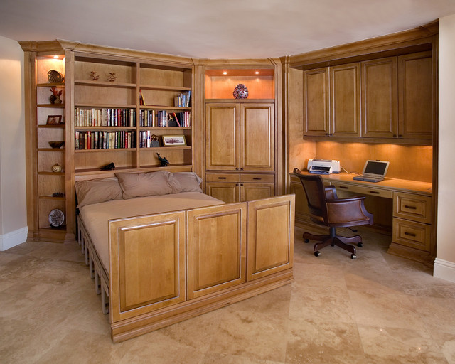 Home Office with Zoom-bed traditional-home-office