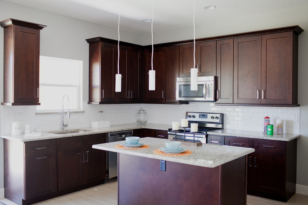 Inspiration for a transitional kitchen remodel in Orlando