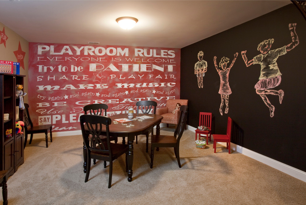 This is an example of a traditional kids' room in Cincinnati.