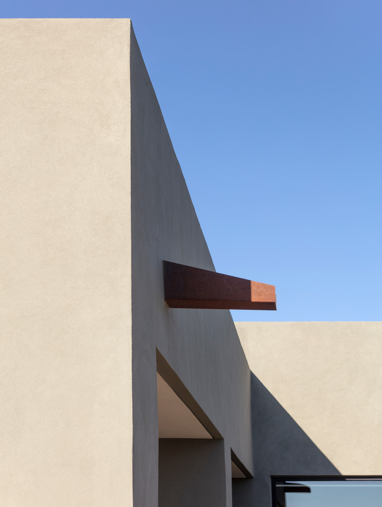 Modern exterior home idea in Phoenix