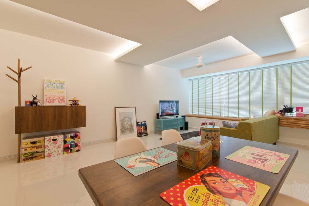 This is an example of an eclectic living room in Singapore.