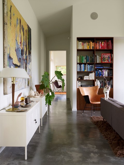 Confluence House modern-corridor