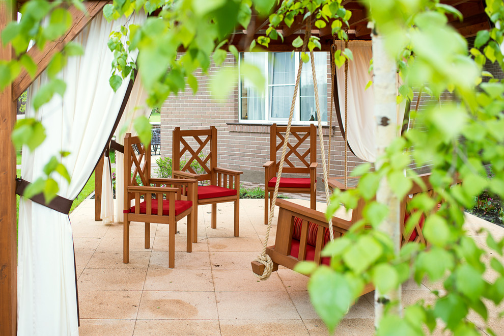 Первая весна в саду "Красный октябрь"