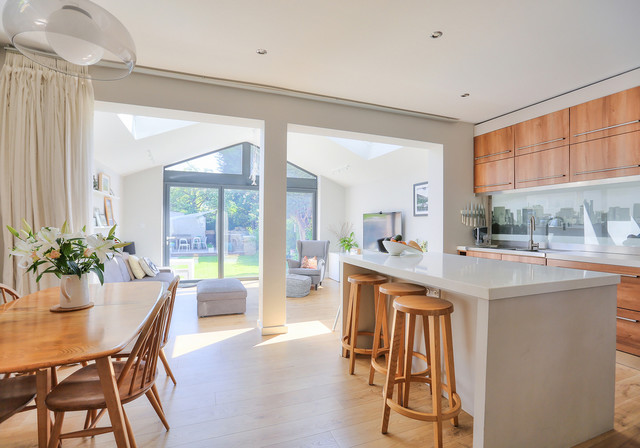 Extension to 1930\u002639;s Semi  Contemporary  Kitchen  Hertfordshire  by Lingwood Design 