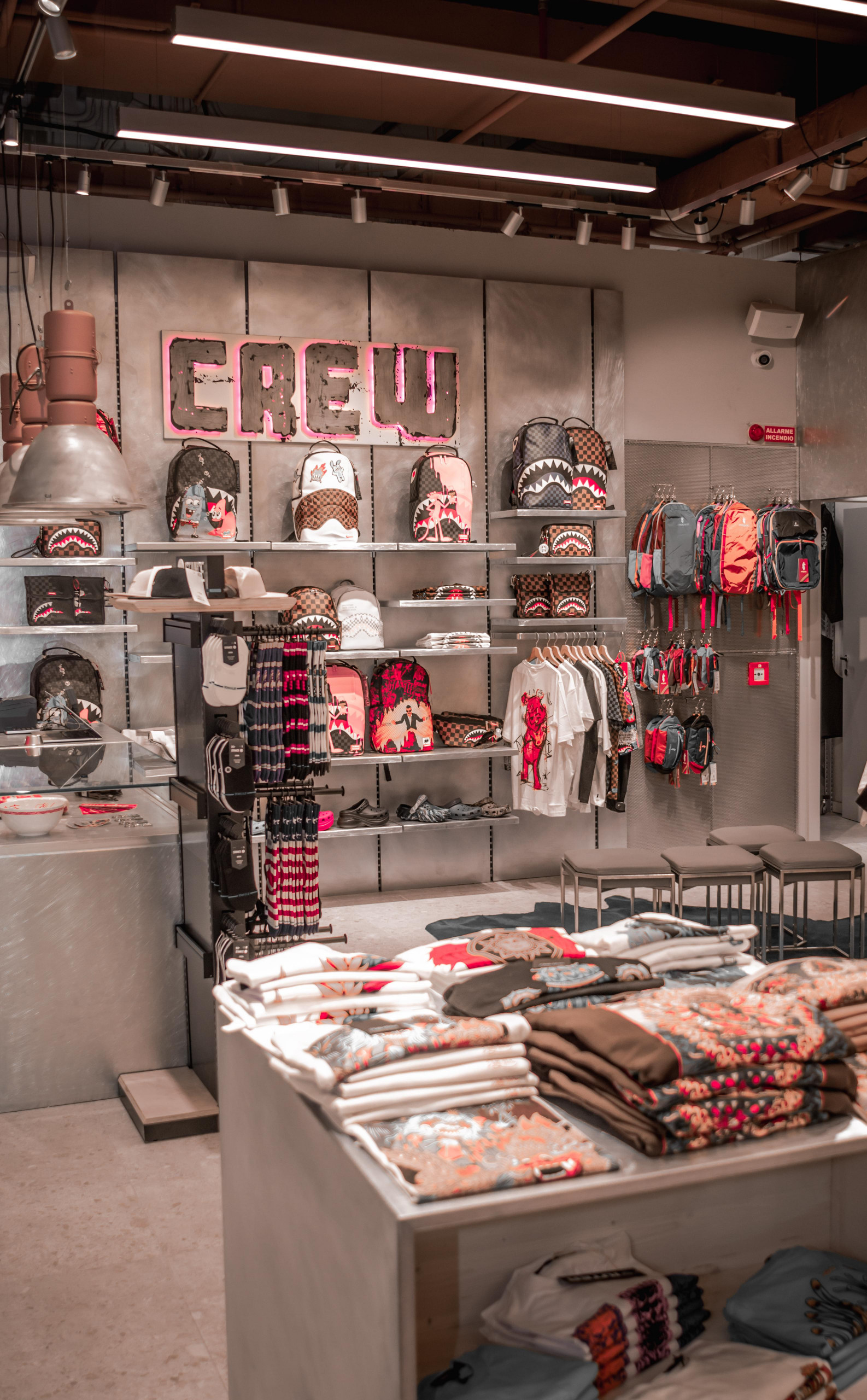 CREW NEW OPENING