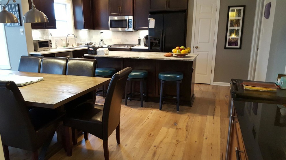 Example of a transitional home design design in Orange County