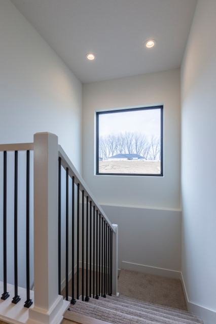 Hidden Hollow | Winter 2022 minimalistisch-treppen