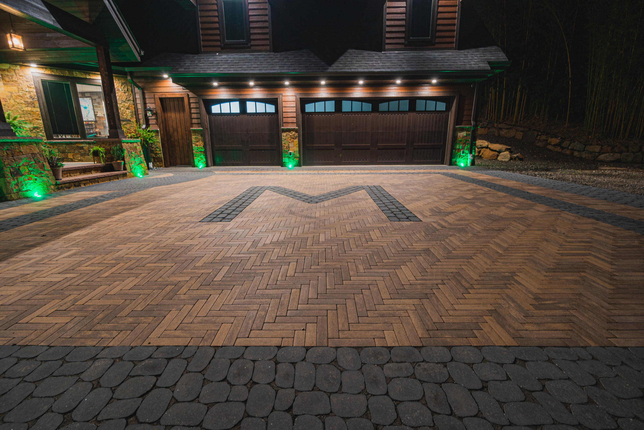 Award Winning Driveway Courtyard