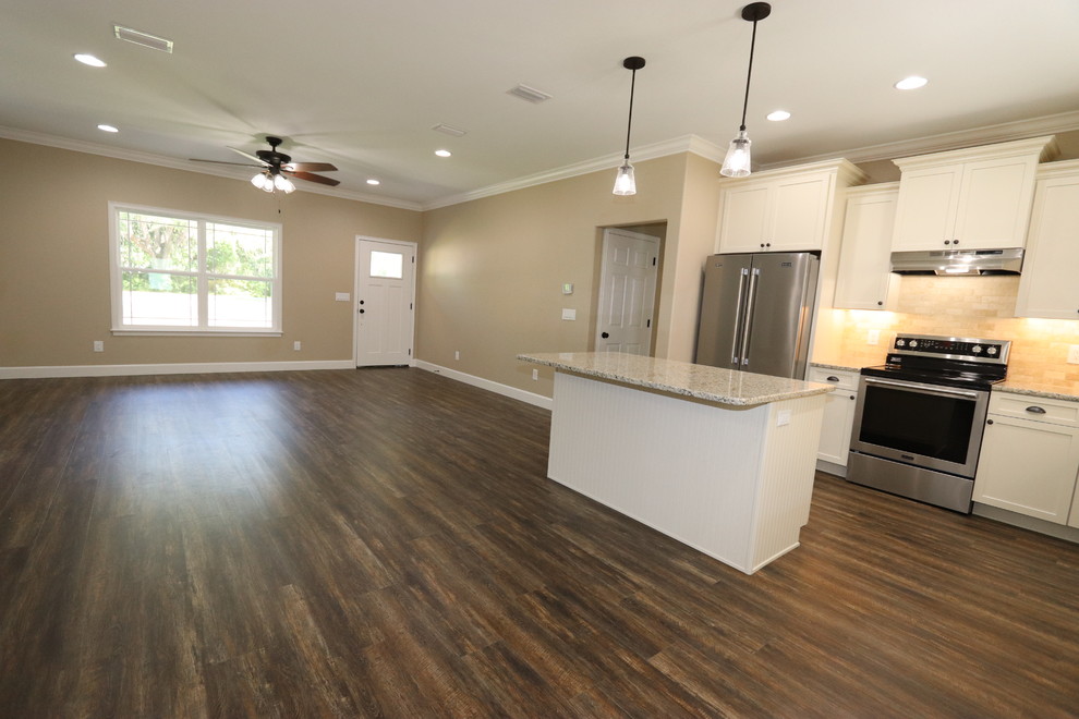 Example of a transitional kitchen design in Miami