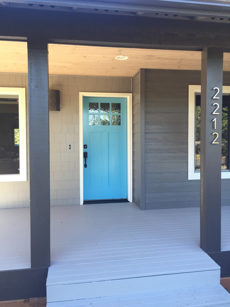 Example of a classic home design design in Seattle