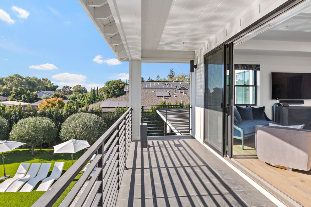 Balcony - transitional balcony idea in San Francisco