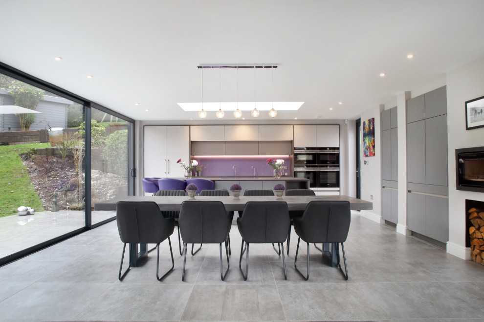 Example of a trendy home design design in Buckinghamshire
