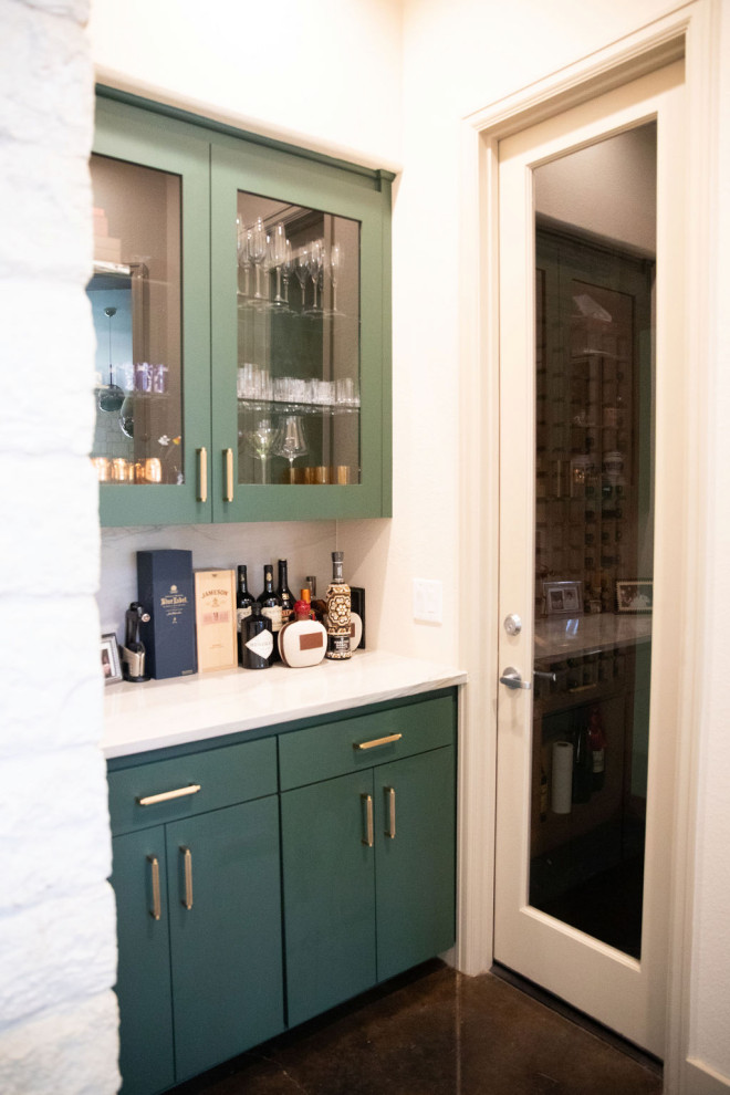 Entry, Living, Kitchen, Laundry + Bathrooms