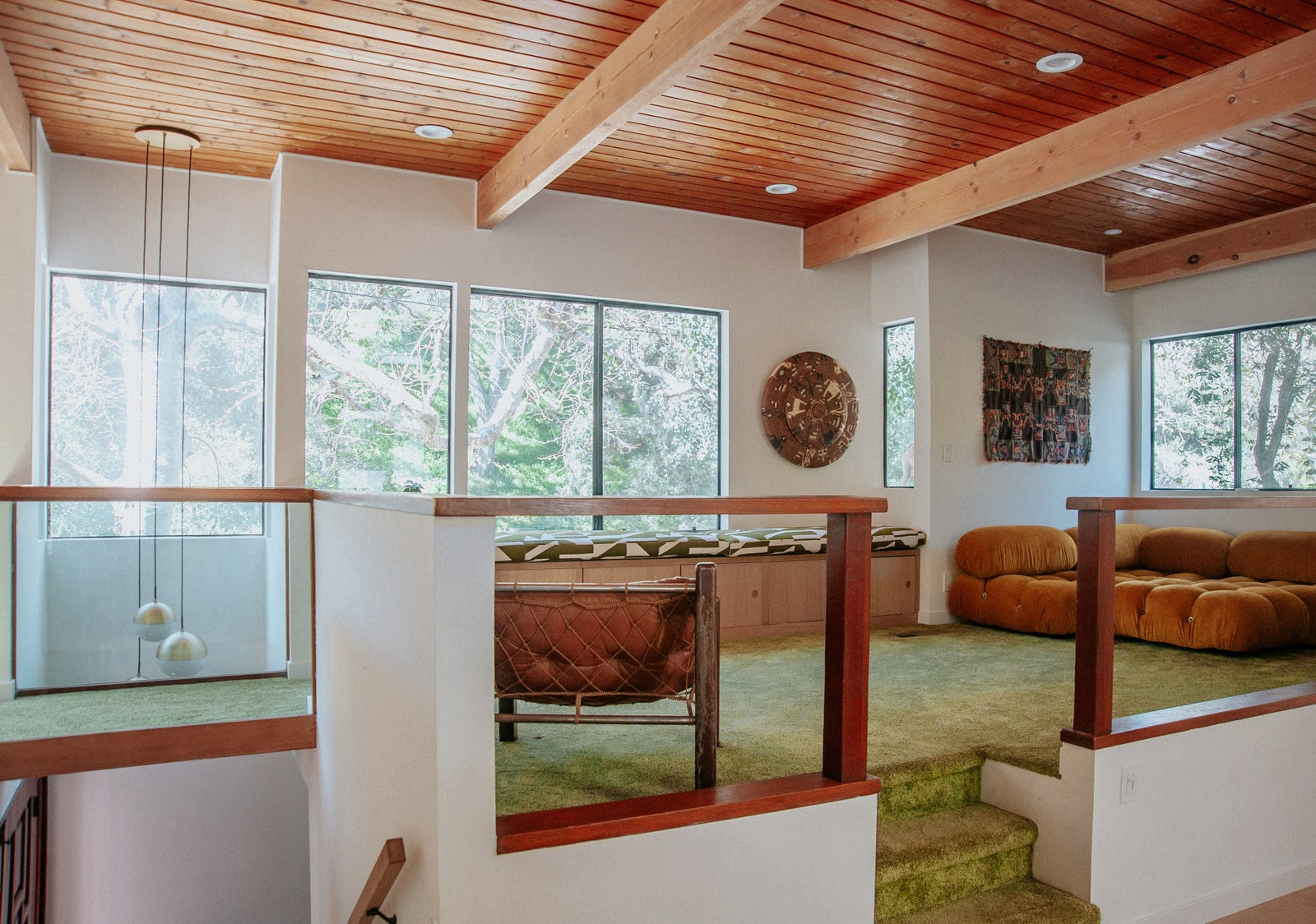 Mandeville Canyon Mid-Century Treehouse