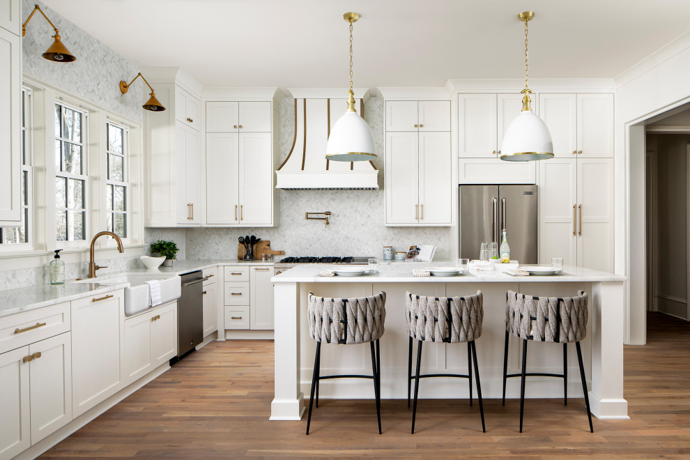 Example of a transitional kitchen design in Charlotte
