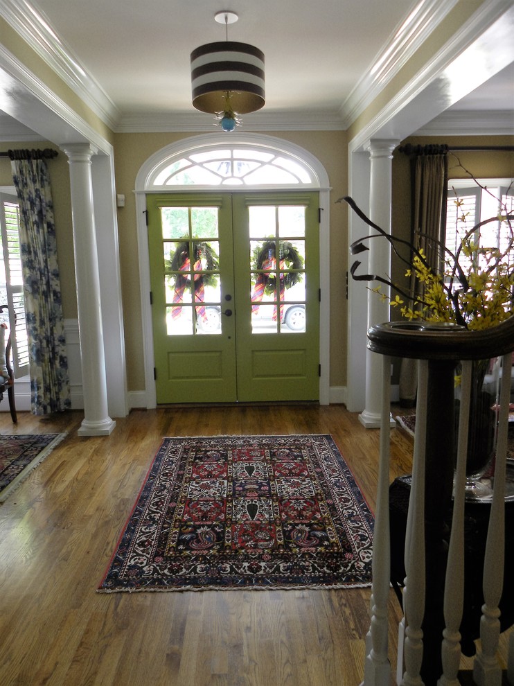 Entryway - transitional entryway idea