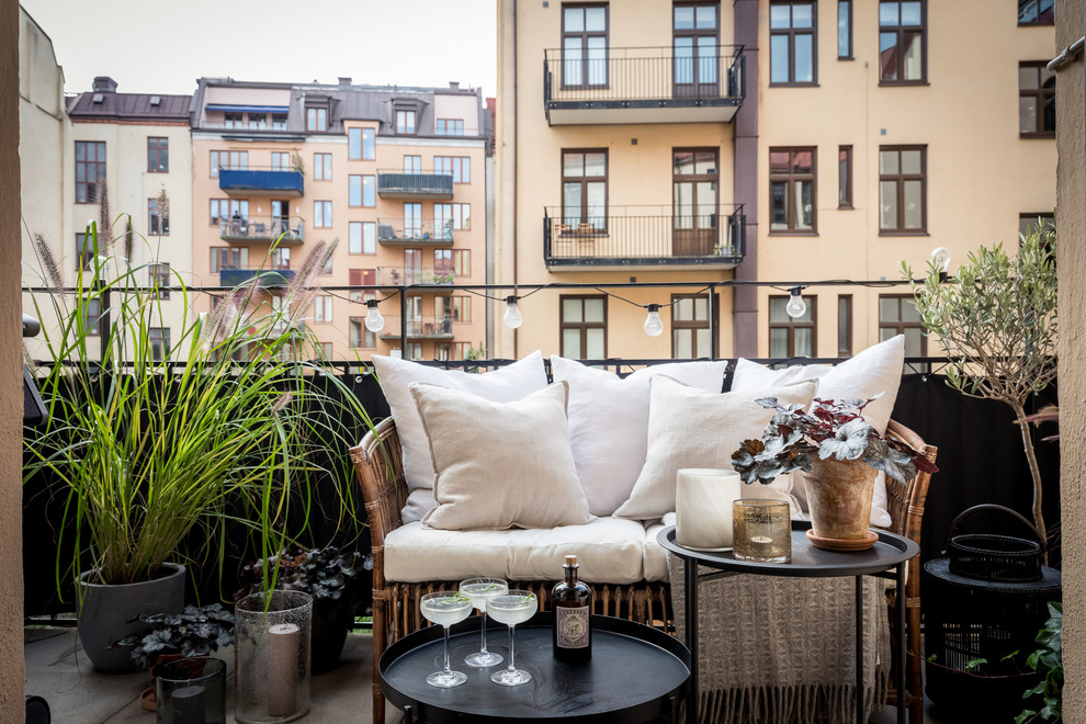 Inspiration for a modern balcony in Gothenburg.