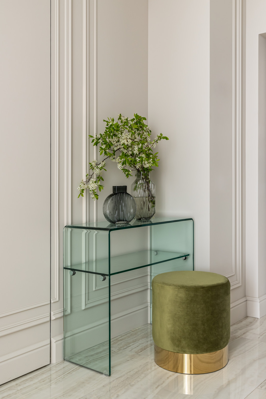 Просторная квартира в светлых оттенках