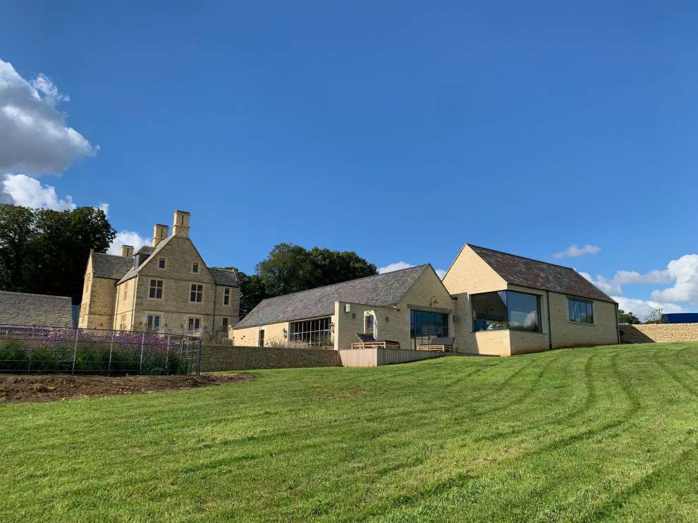 Cotswolds House Farmhouse Exterior Oxfordshire by STEPHEN