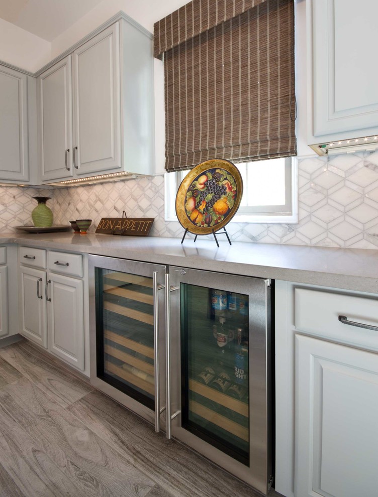 Inspiration for a transitional kitchen remodel in Phoenix