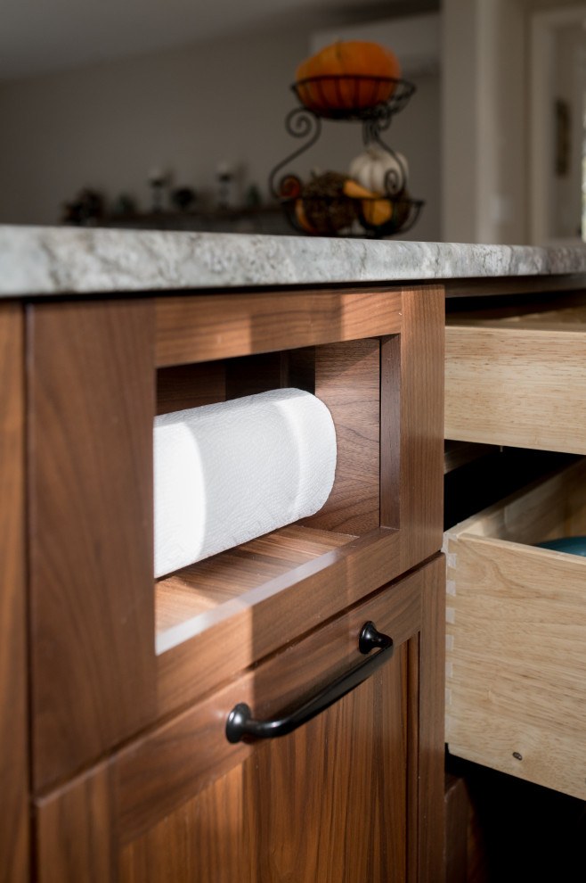 Transitional home design photo in Boston