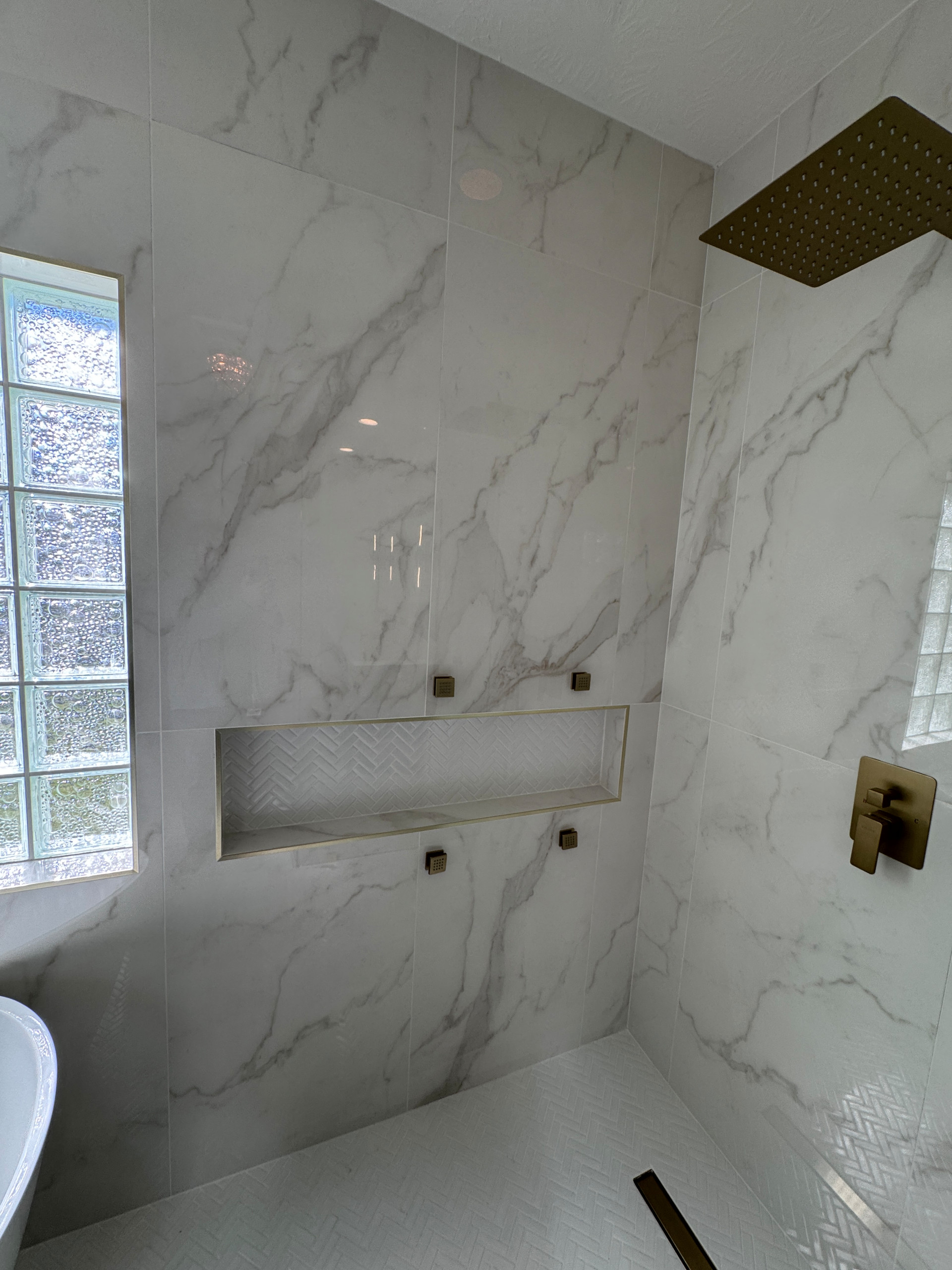 Contemporary Master Bathroom in Katy