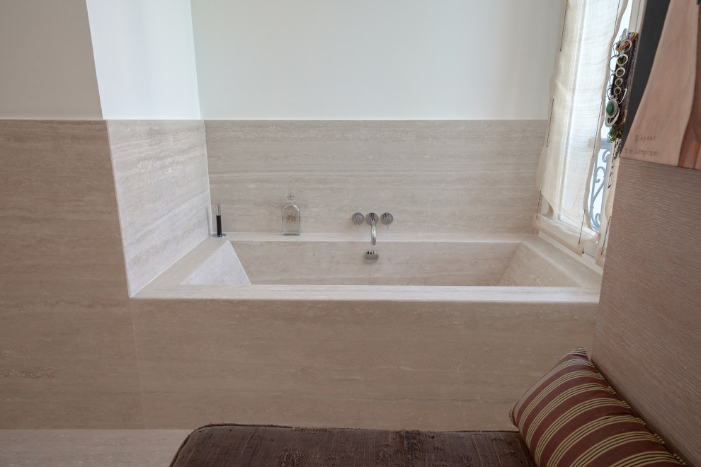 Rénovation d’une salle de bain en pierre naturelle – Paris