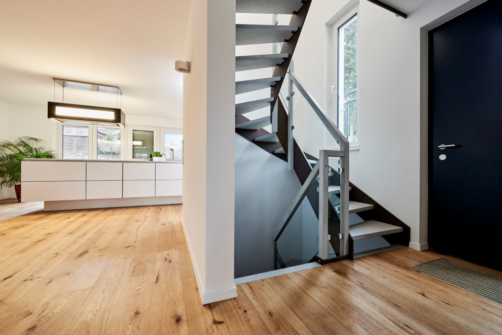 Бетон, Ржавчина и Стекло. Лестница из HPL