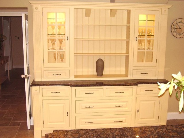 Traditional Kitchen Dresser Sus By The English Traditional Kitchen Dresser