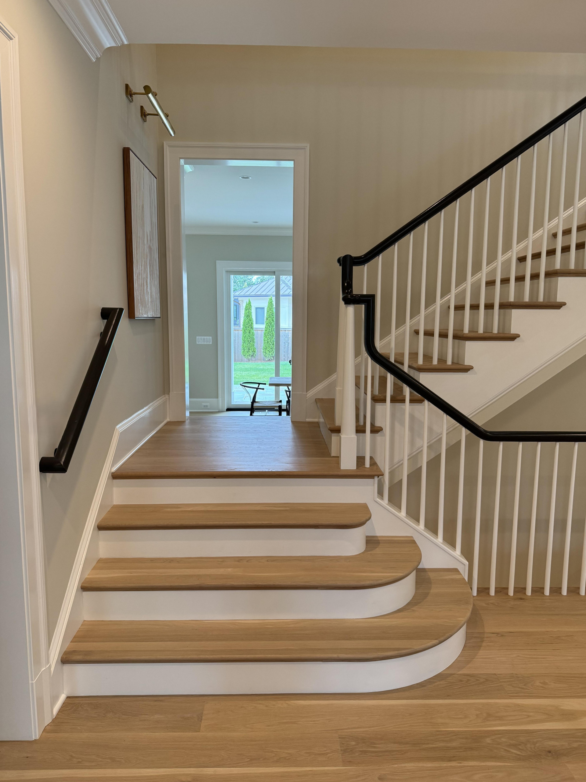 138_Elegant Double Bullnose Entry Stair, Bethesda, MD 20814