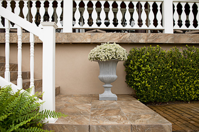 Classic Ribbed Urn american-traditional-exterior