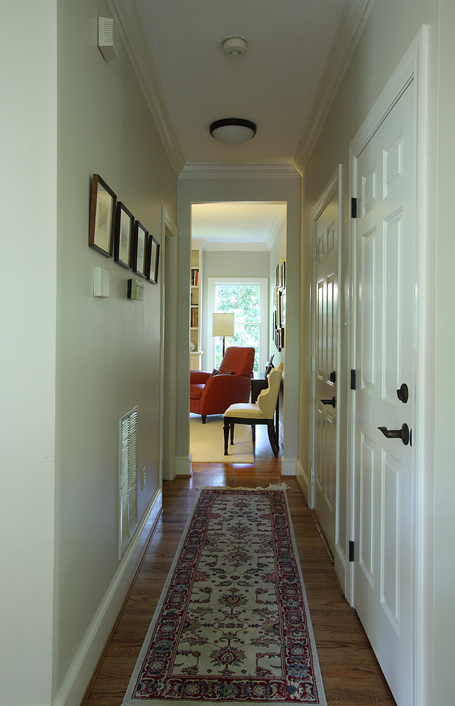 Design ideas for a traditional hallway in DC Metro.
