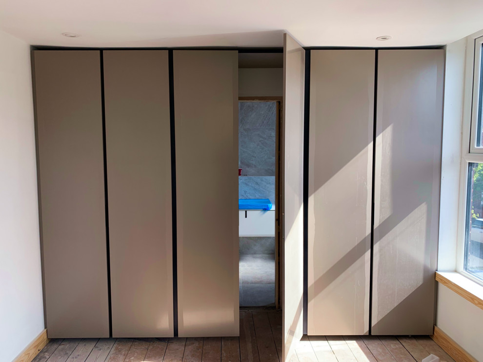 West Didsbury Renovation with Wall Murals
